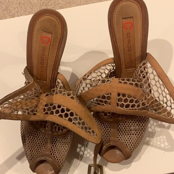 Luxury Leather ankle pumps NWT - Picture 4 of 6